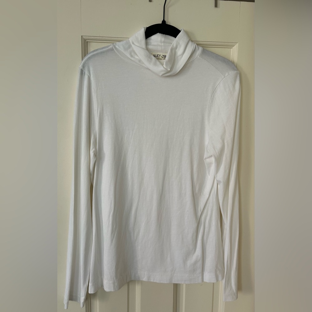Alex Mill white turtleneck, size small